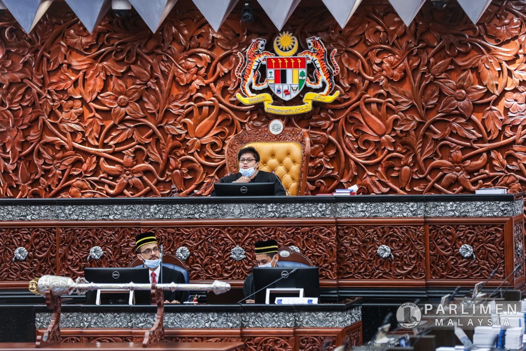 azalina-dimasyhur-sebagai-timbalan-yang-dipertua-dewan-rakyat